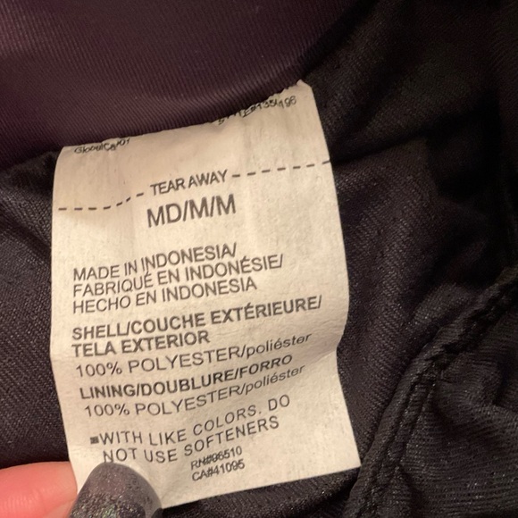 UA Fly-By 2.0 Shorts - NWT - Size Medium - Picture 8 of 12